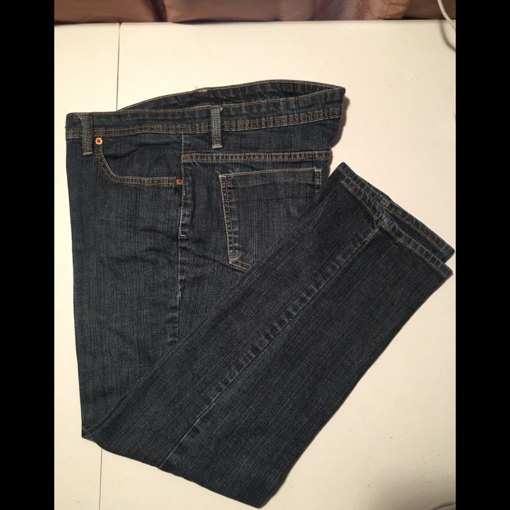 Bitten Sarah Jessica Parker 16 short.  Bootcut J15